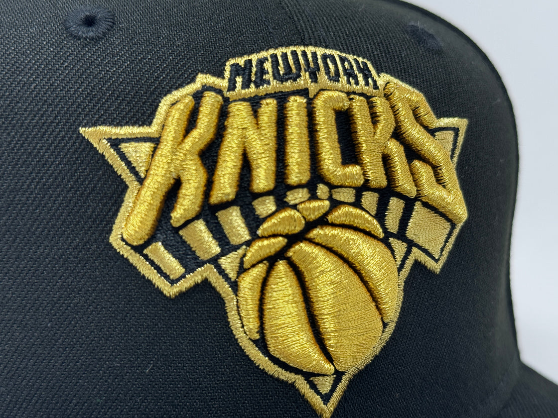 New York Knicks 1946 Established Metallic Gold Logo Fitted Hat