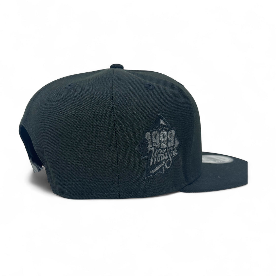 New York Yankees 1999 World Series Snapback Hats-Tonal Black