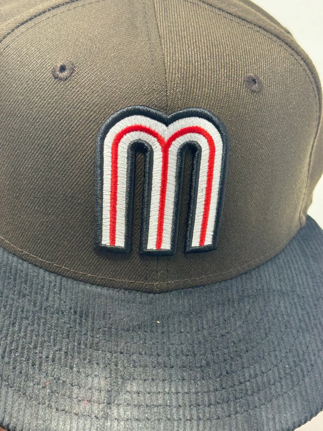 Mexico World Baseball Classic Brown Black Corduroy Visor Red Brim New Era Fitted Hat