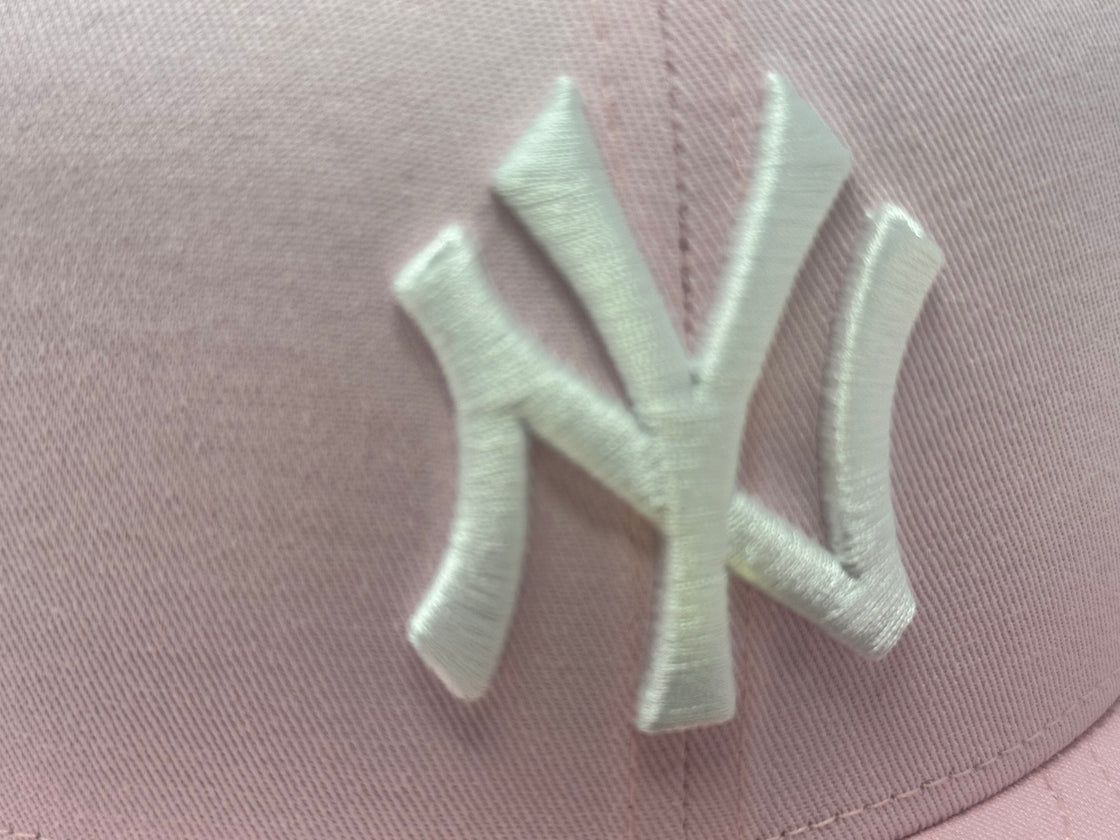 New York Yankees 1999 World Series Light Pink Fitted Hats