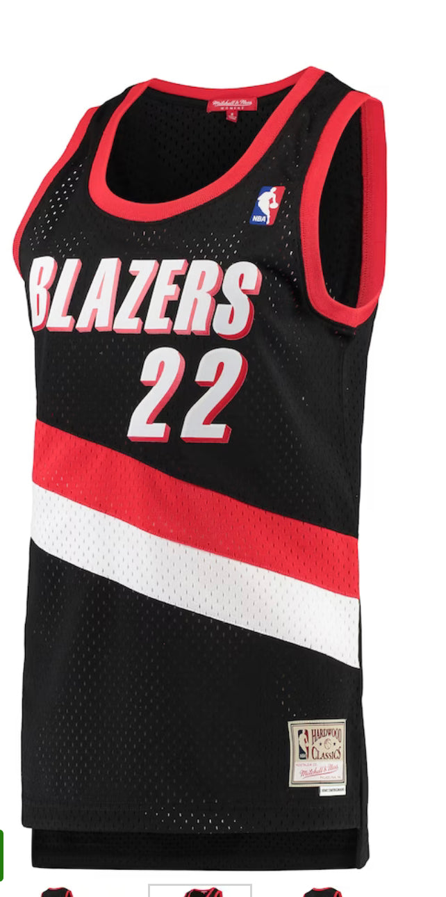 Portland Trail Blazers 1991-92 Clyde Drexler Mitchell and Ness Swingman Jersey