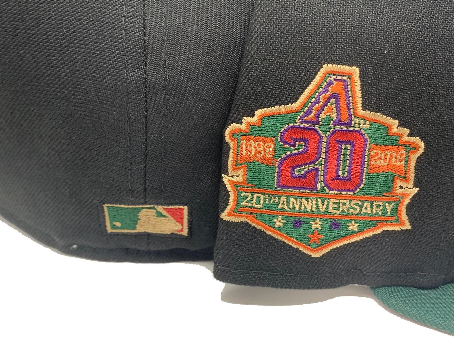 ARIZONA DIAMONDBACKS 20TH ANNIVERSARY "MLB* NHL CROSSOVER" BURGUNDY BRIM NEW ERA FITTED HAT