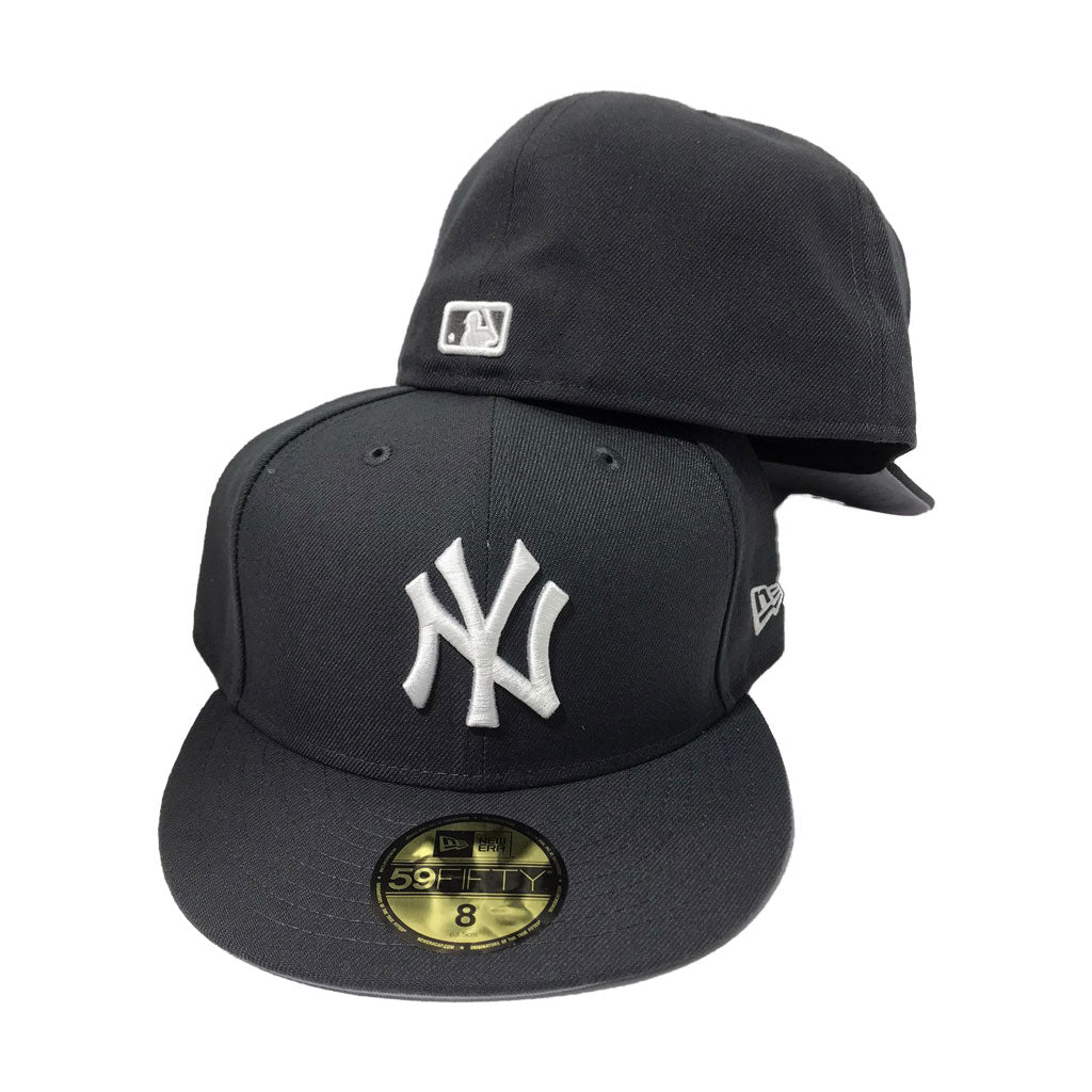 New Era New York Yankees 59FIFTY Fitted 8 / Black White