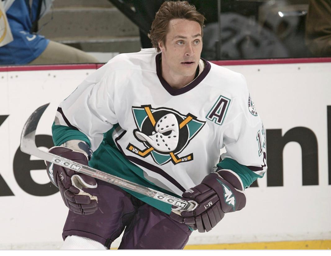 LOS ANGELES ANGELS 2010 ALL STAR GAME METALLIC GOLD BRIM NEW ERA FITTED HAT