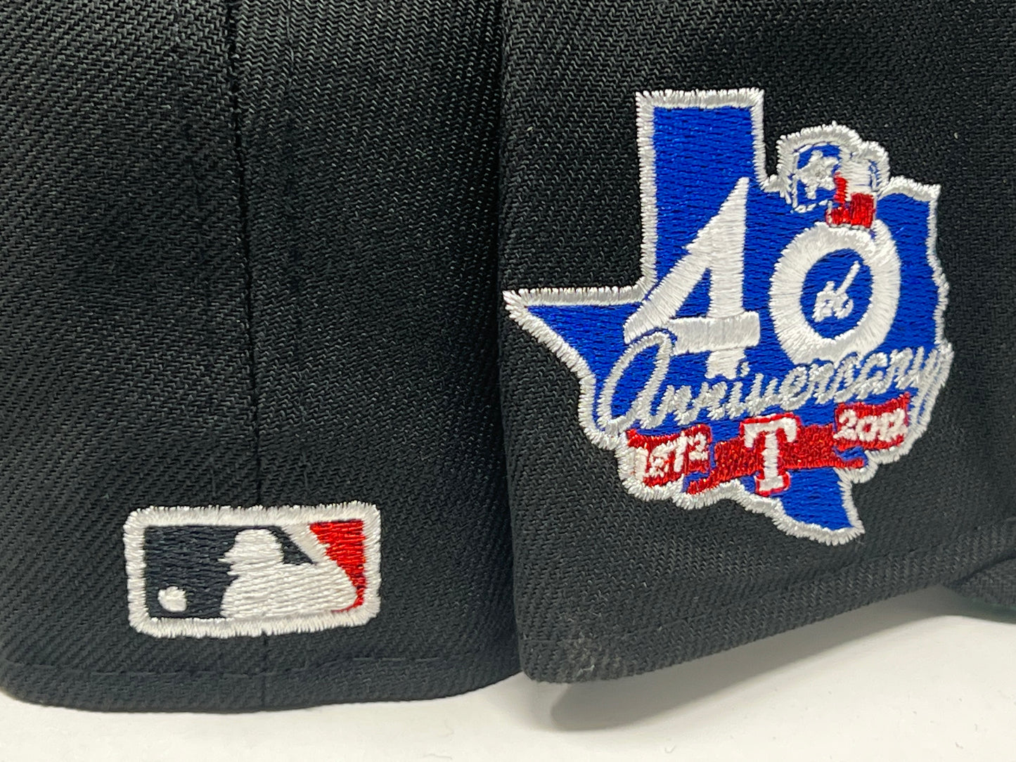 TEXAS RANGERS 40TH ANNIVERSARY BLACK GREEN BRIM NEW ERA FITTED HAT