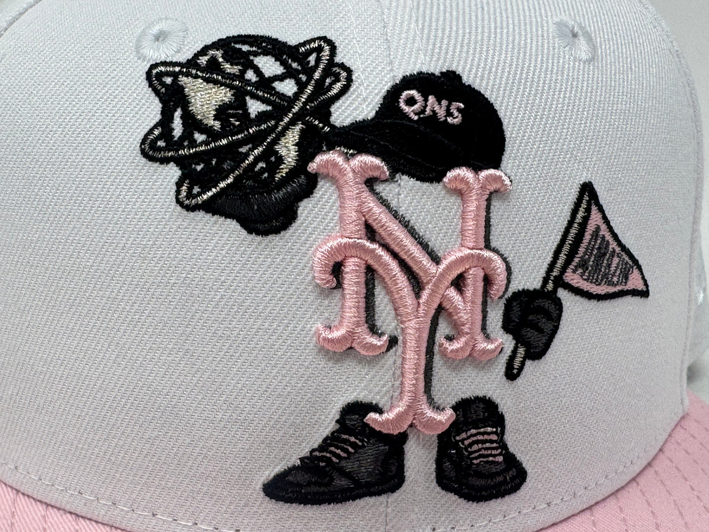New York Mets Cartoon 59FIFTY QNS  New Era  Fitted Hat -White/Pink