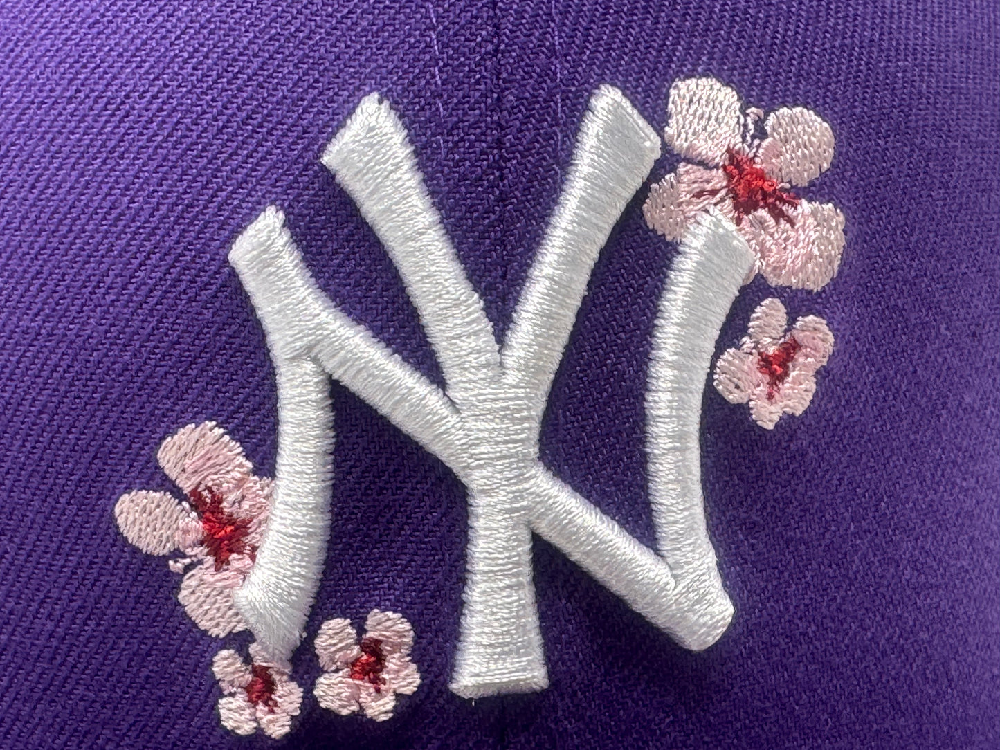 New York Yankees "Cherry Blossom Pack" New Era Fitted Hat-Purple
