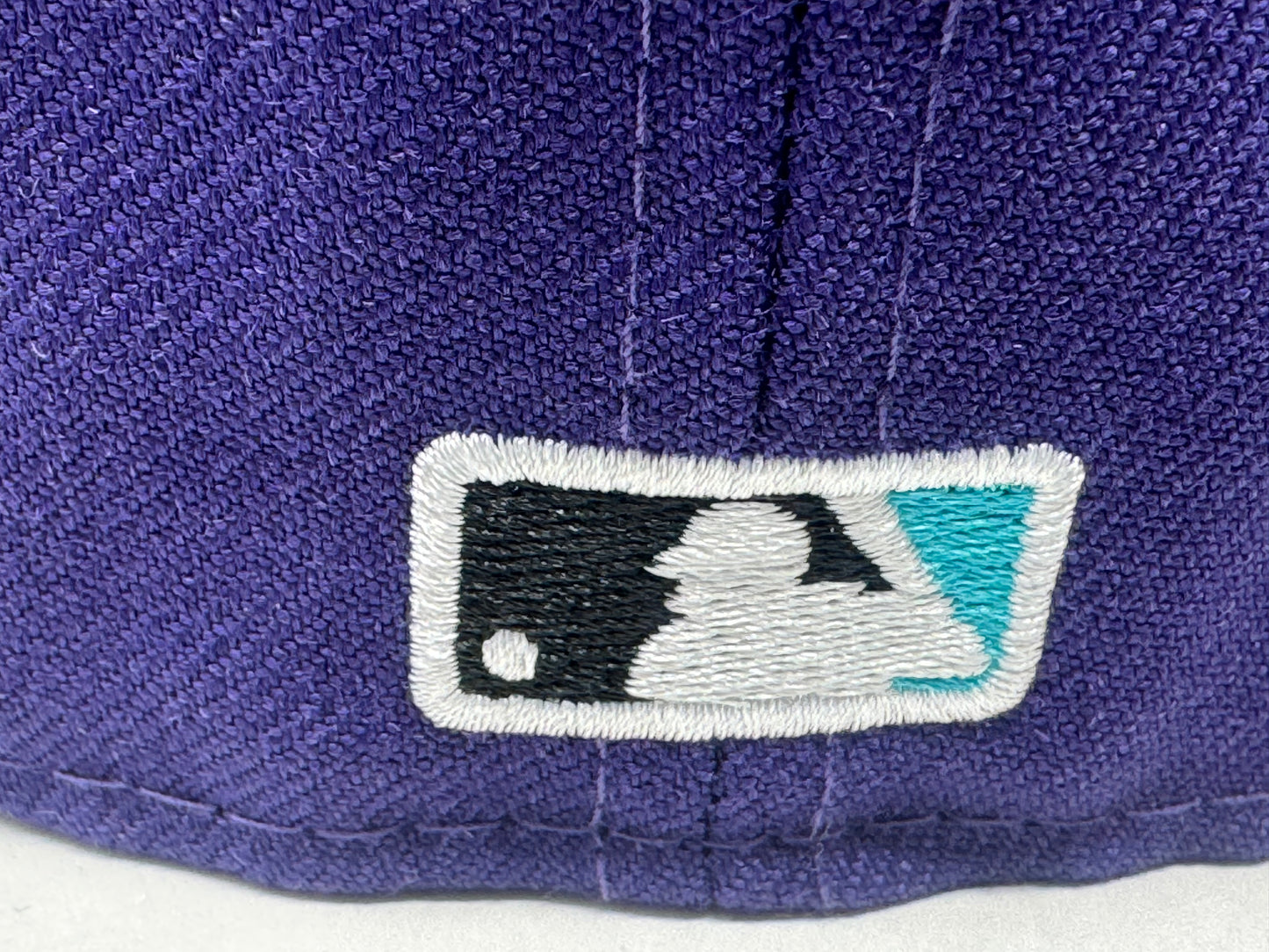 Arizona Diamondbacks 2001 World Series Team On Field Fitted Hat- Purple