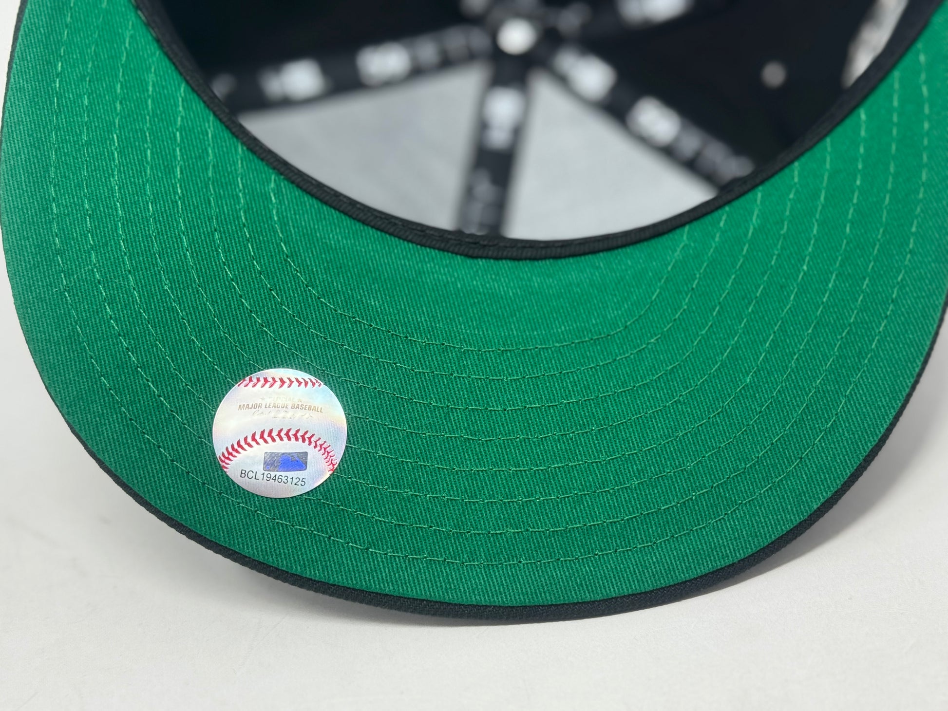 Los Angeles Dodgers Glow in the Dark Upside-Down Logo Fitted Hats-Black