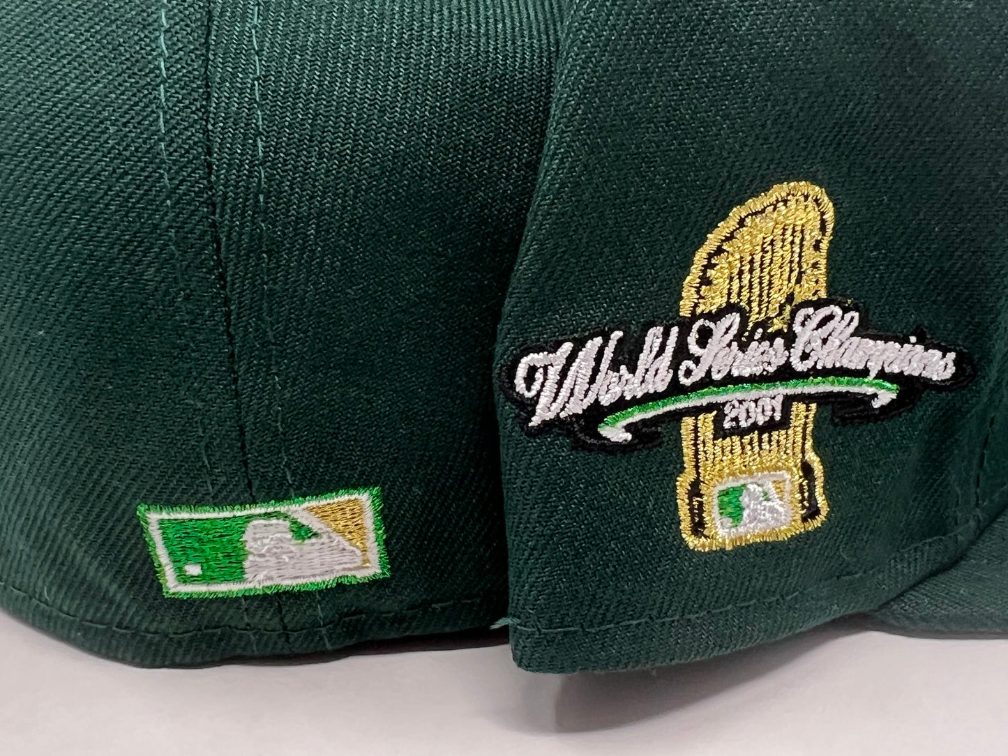 Arizona Diamondbacks 2001 World Champions New Era Fitted Hat