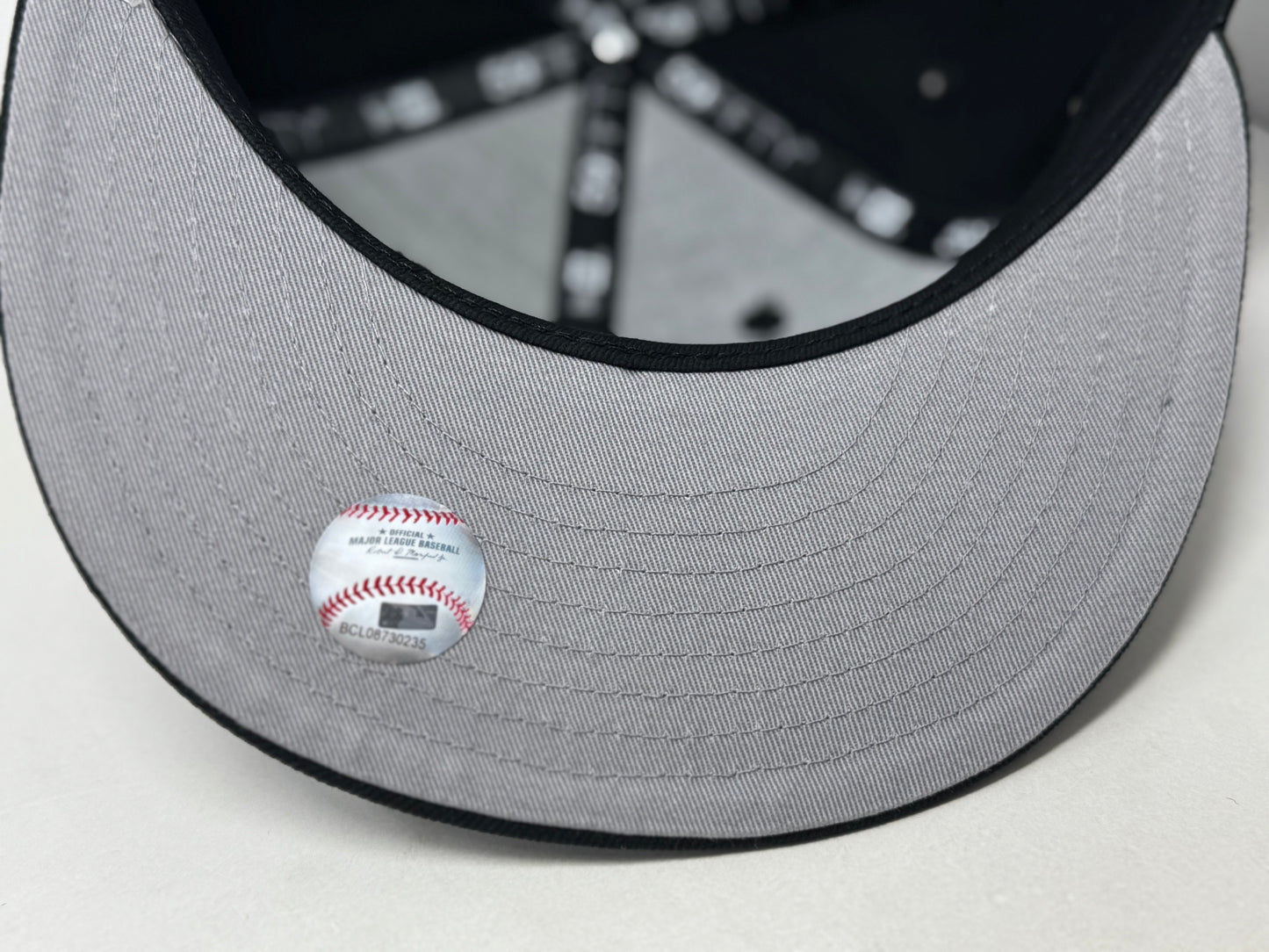 New York Mets * Seinfeld Apple Logo New Era Fitted Hat