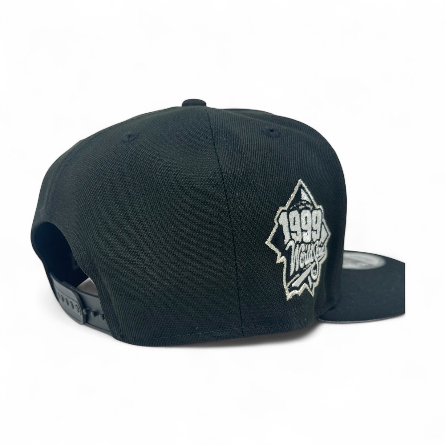 New York Yankees 1999 World Series Snapback Hats-Black