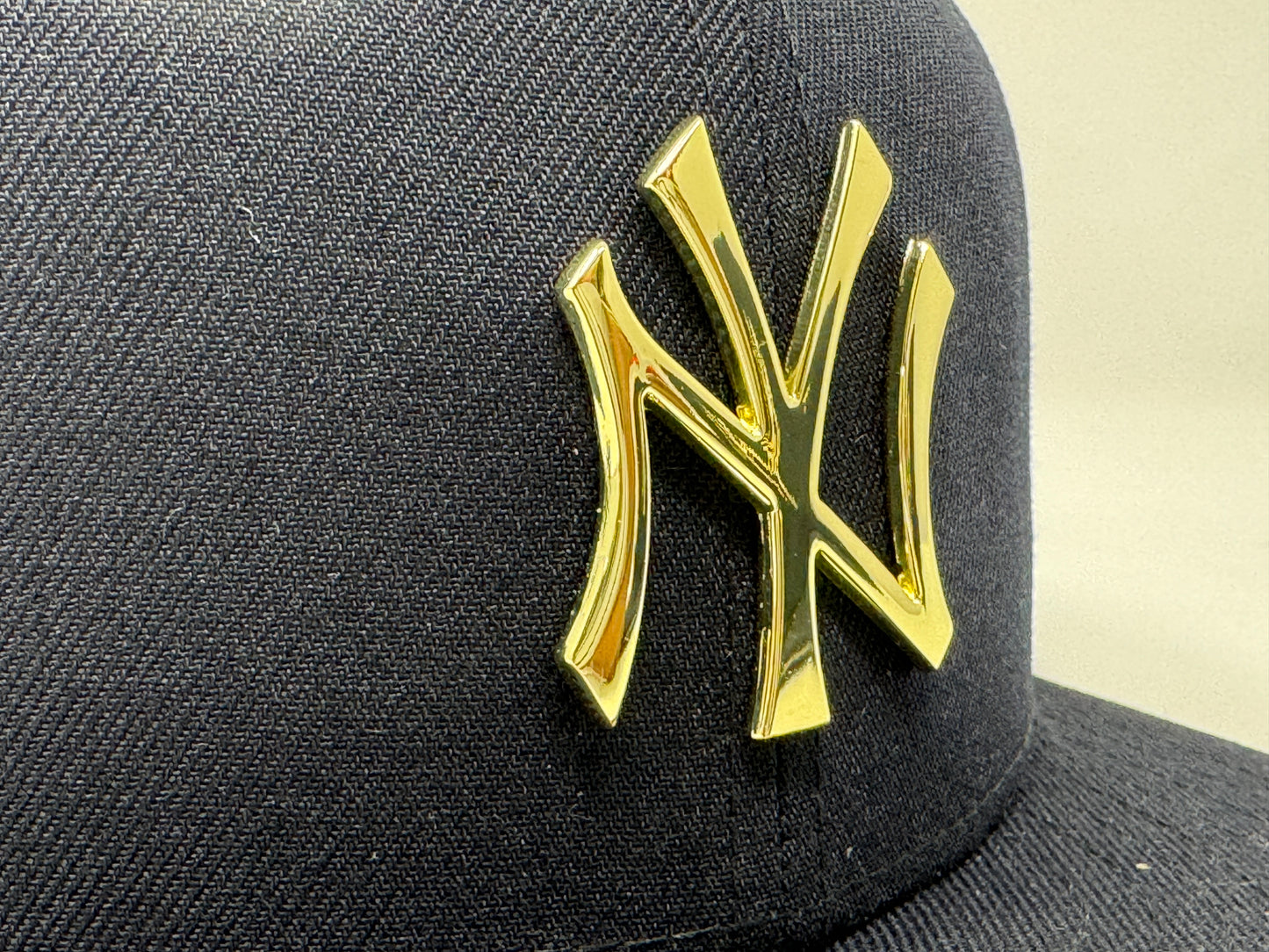 New York Yankees 1961 World Series Navy Blue Metal Plate Logo 59Fifty New Era Fitted Hat