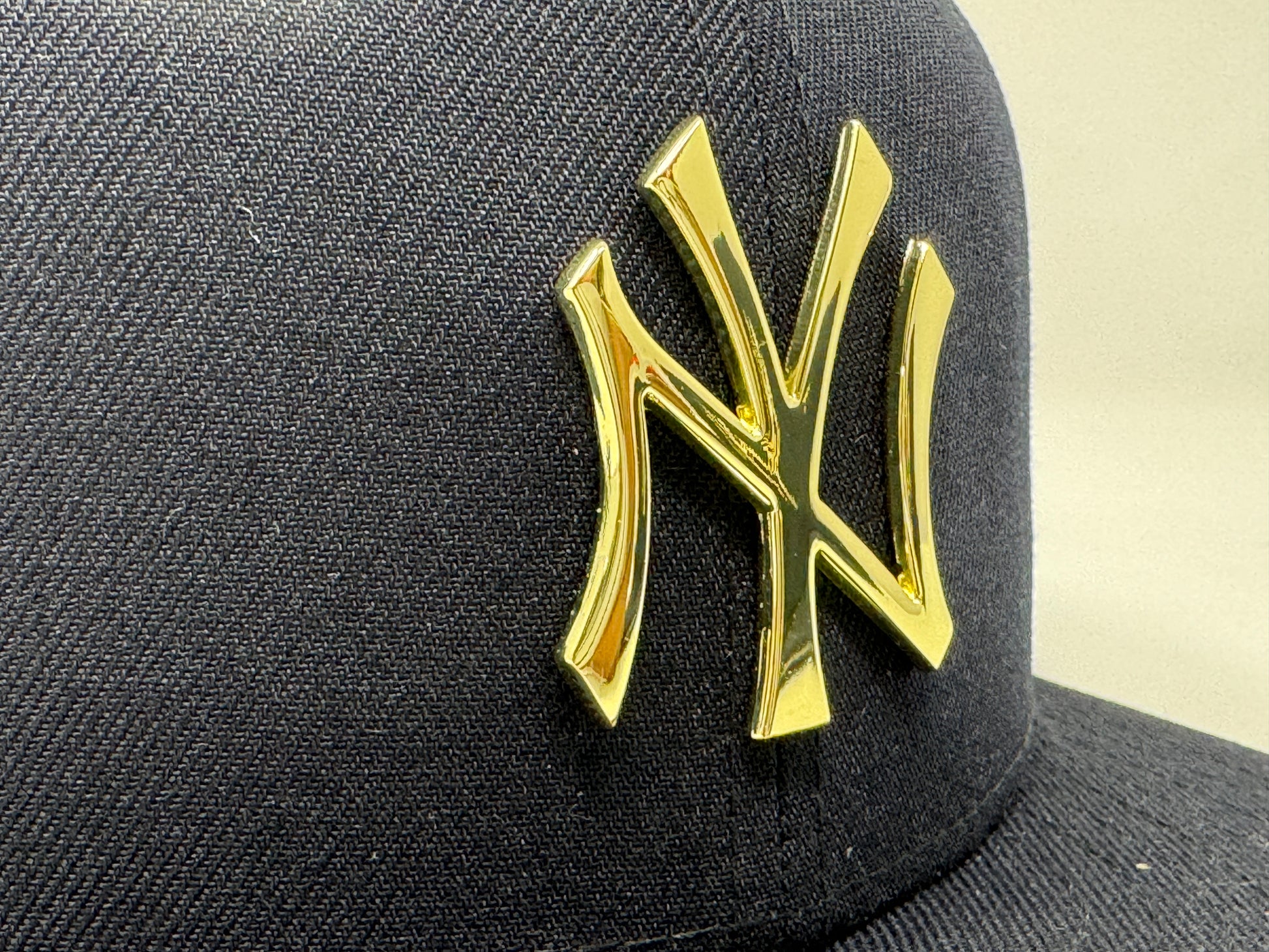 New York Yankees 1961 World Series Navy Blue Metal Plate Logo 59Fifty New Era Fitted Hat