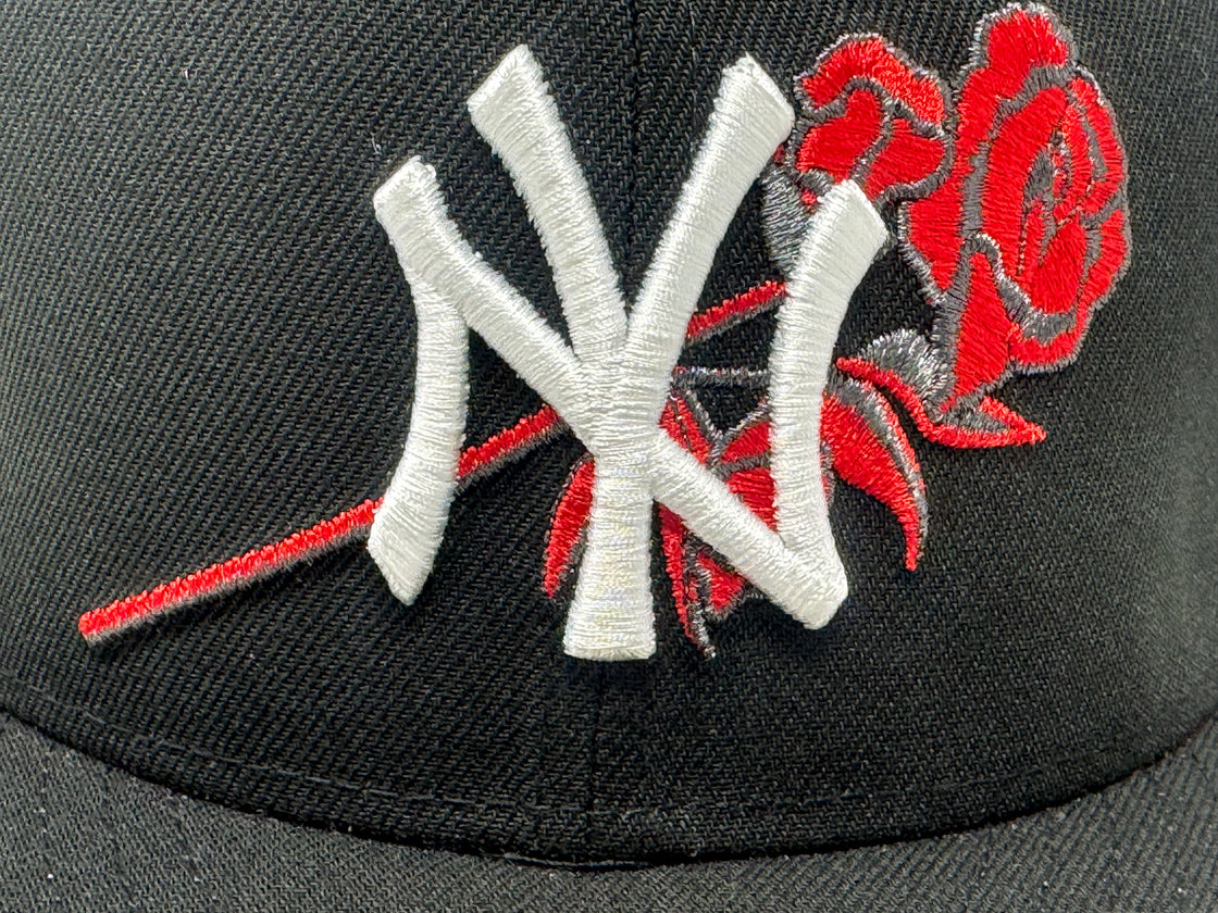New York Yankees 2000 World Series Floral Logo Fitted Hat-Black Red