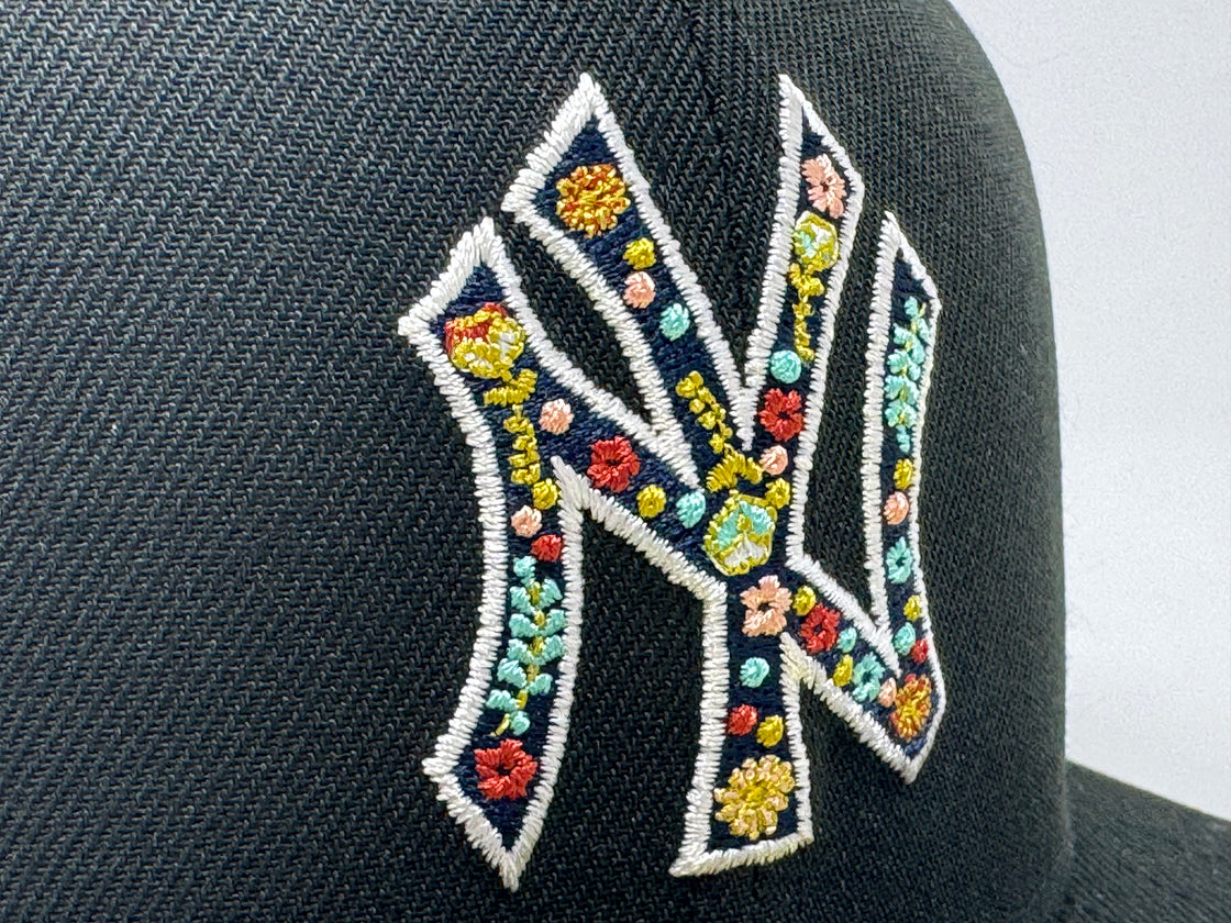New York Yankees 1998 World Series Floral Pack Black 59Fifty New Era Fitted Hat