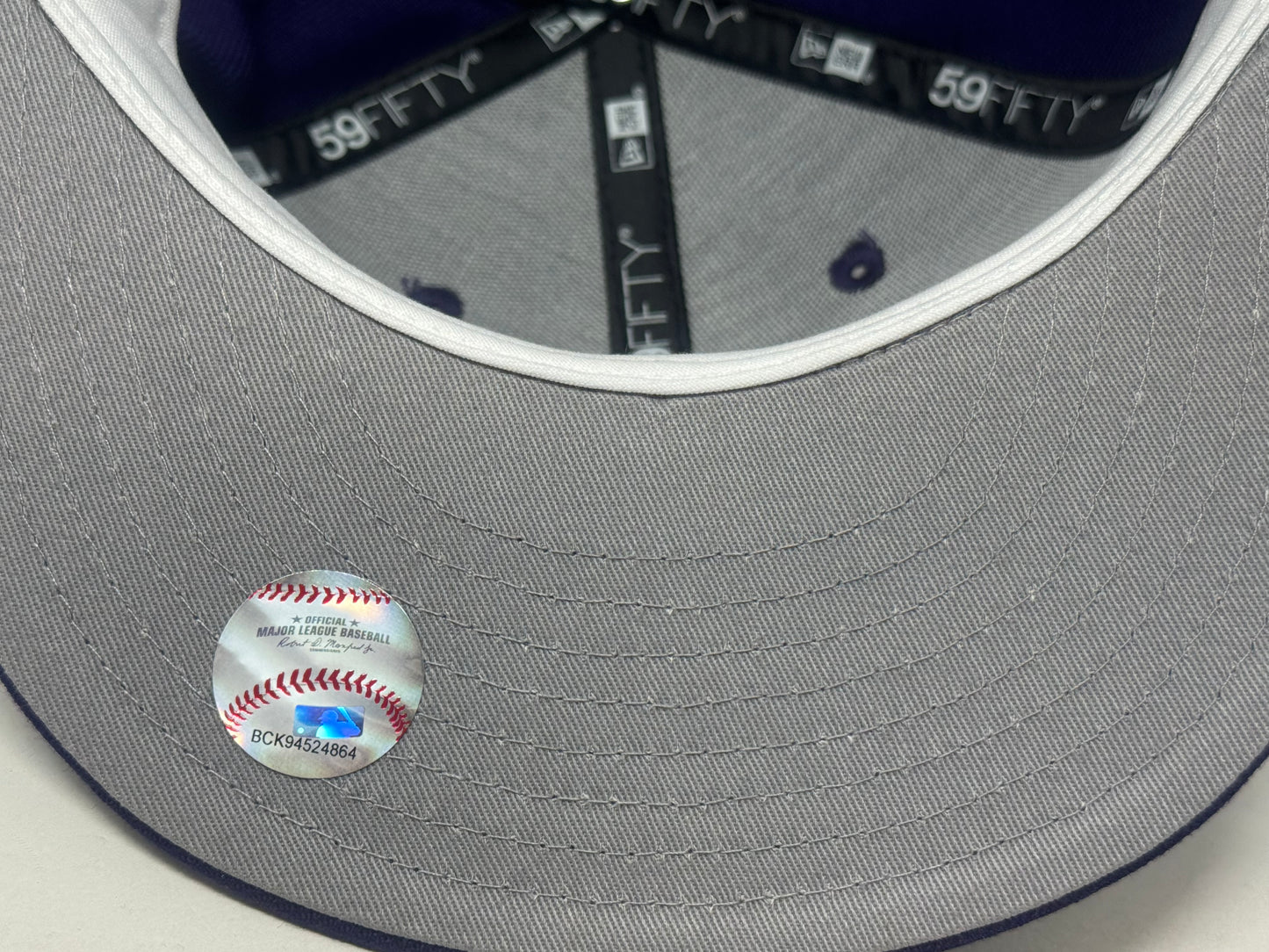 Arizona Diamondbacks 2001 World Series Team On Field Fitted Hat- Purple
