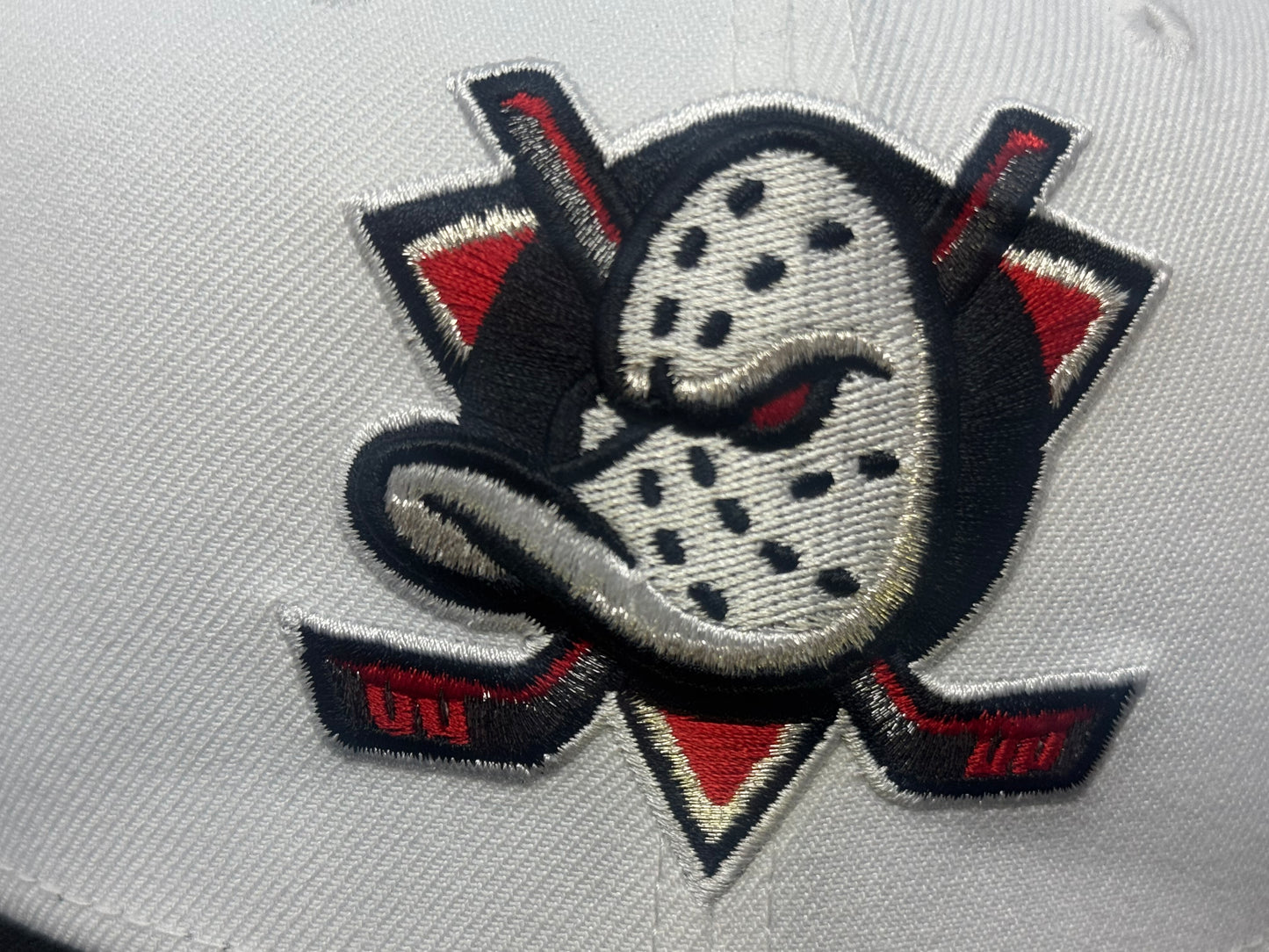 Anaheim Ducks Stanley Cup Champions Fitted Hats-White Black