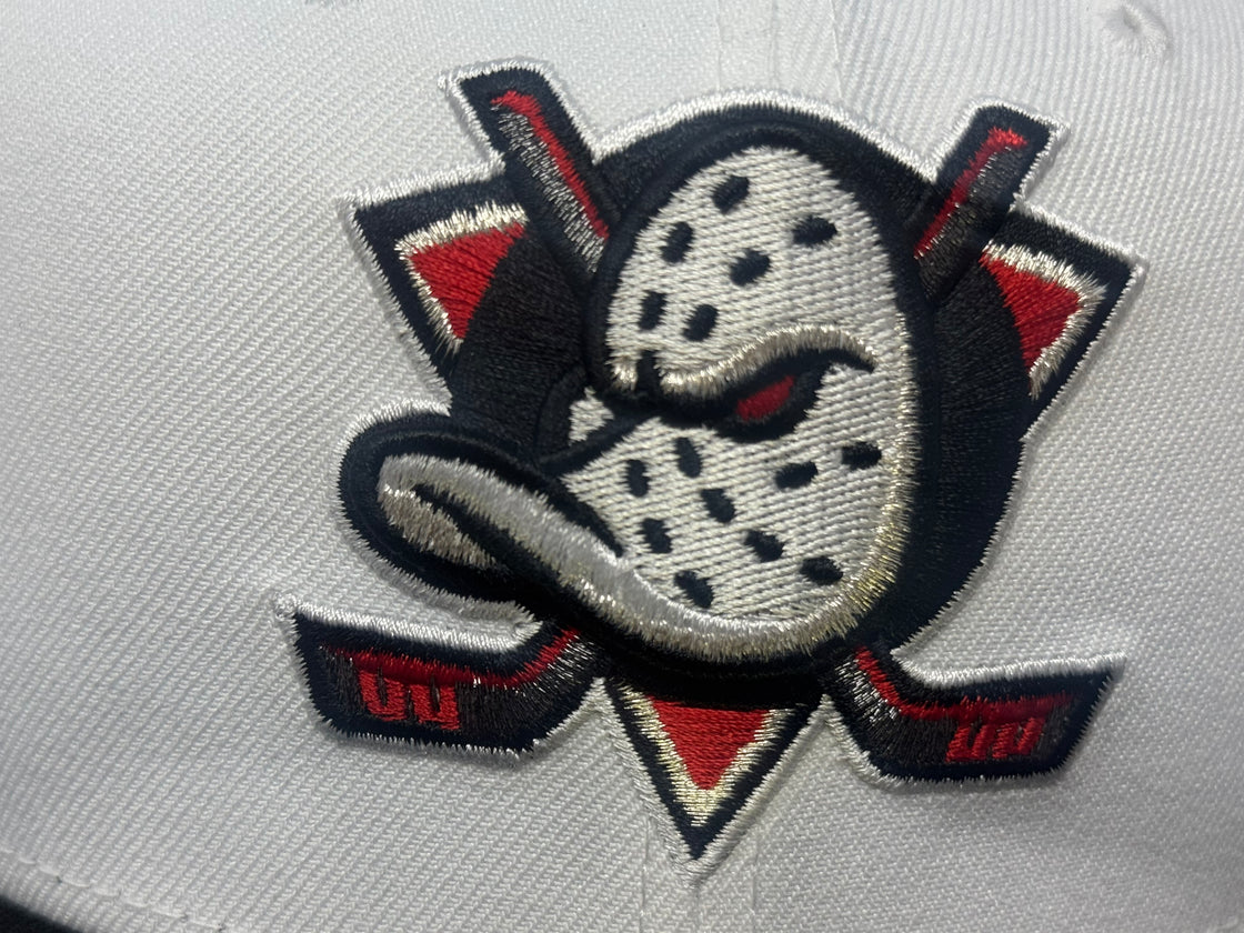 Anaheim Ducks Stanley Cup Champions Fitted Hats-White Black
