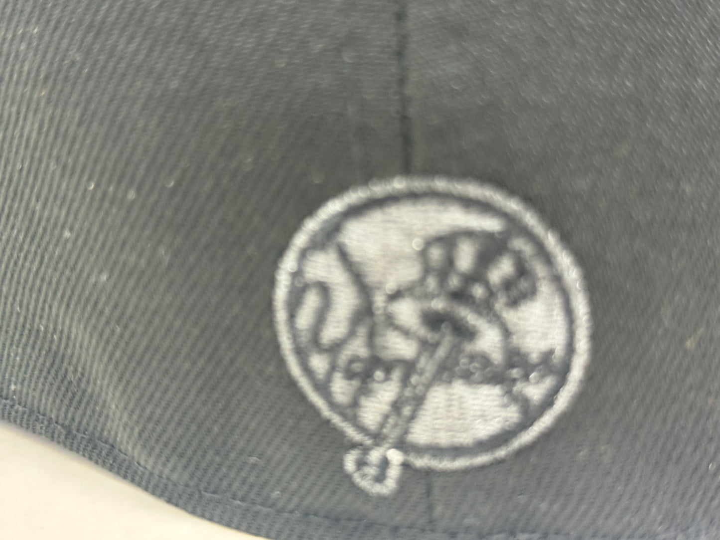 New York Yankees 75th anniversary "Metallic Pack" Red Brim Fitted Hat