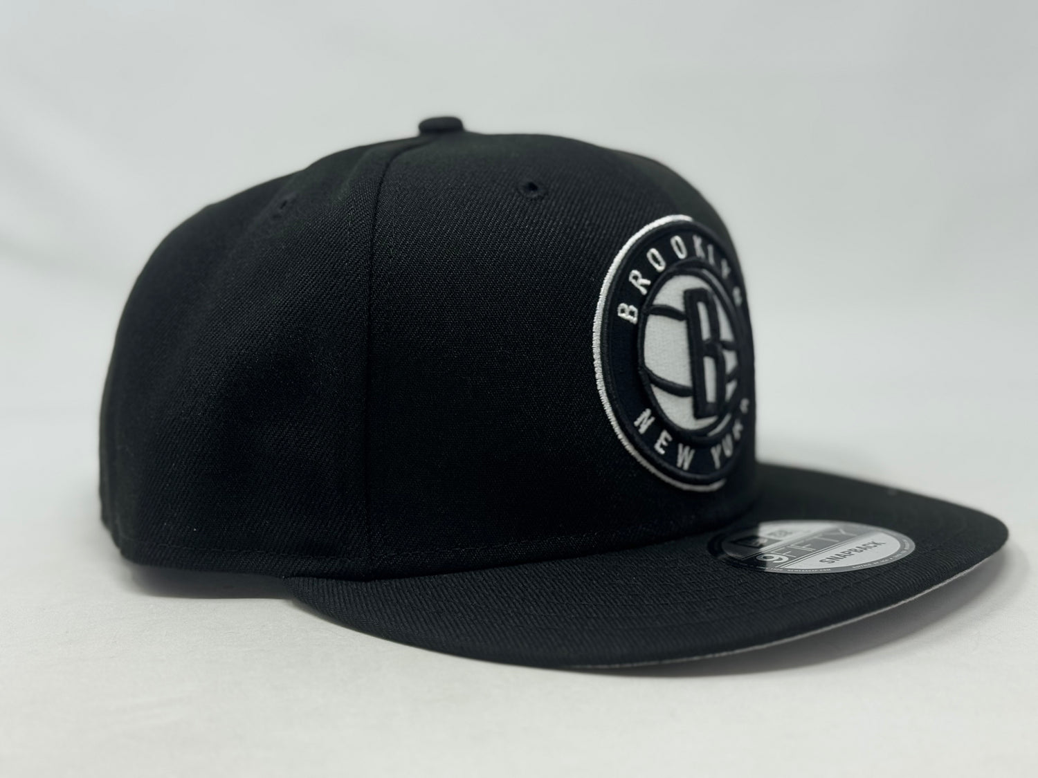 Brooklyn Nets Team Snapback Hat-Black