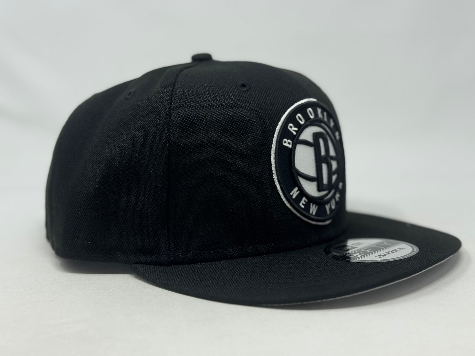 Brooklyn Nets Team Snapback Hat-Black