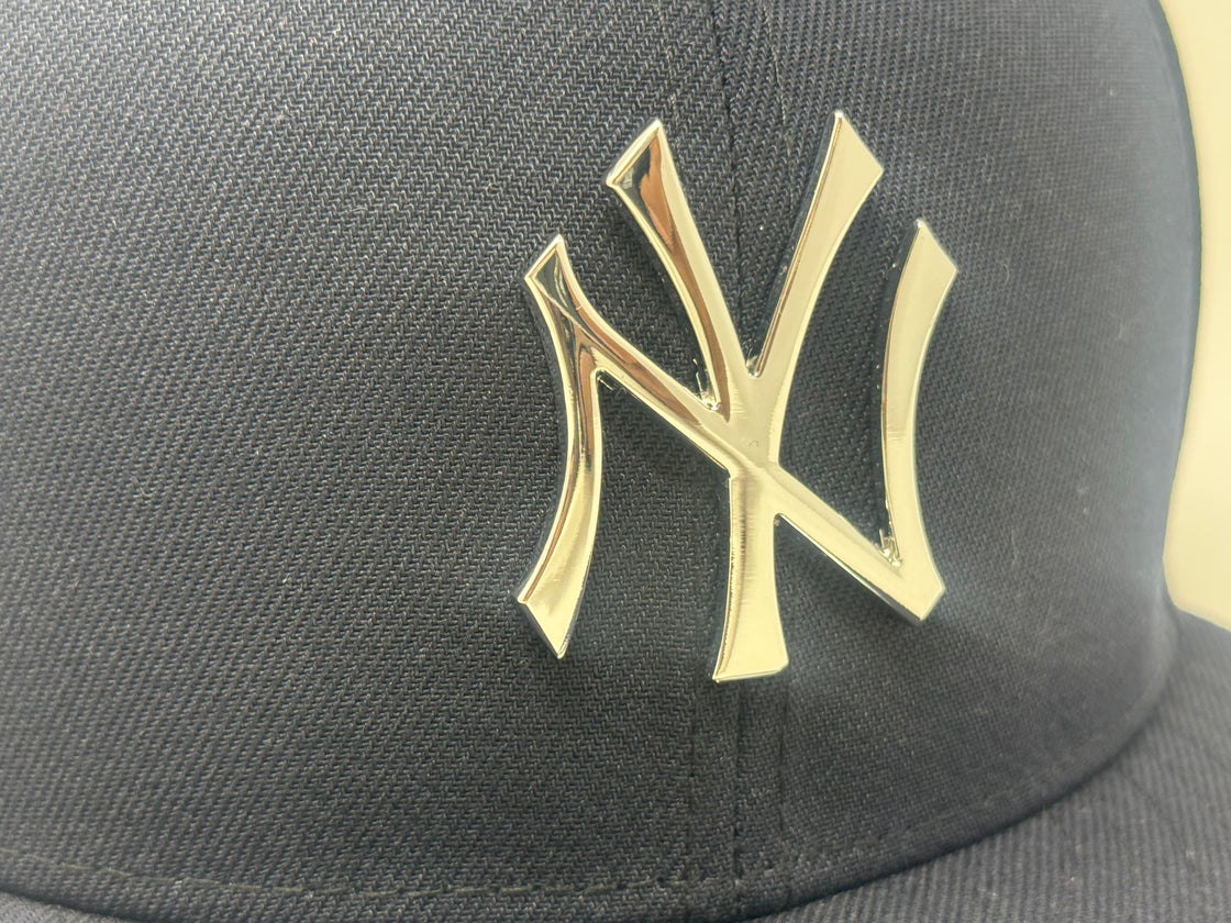 New York Yankees 1996 World Series Metallic Gold Logo Snapback Hats-Black