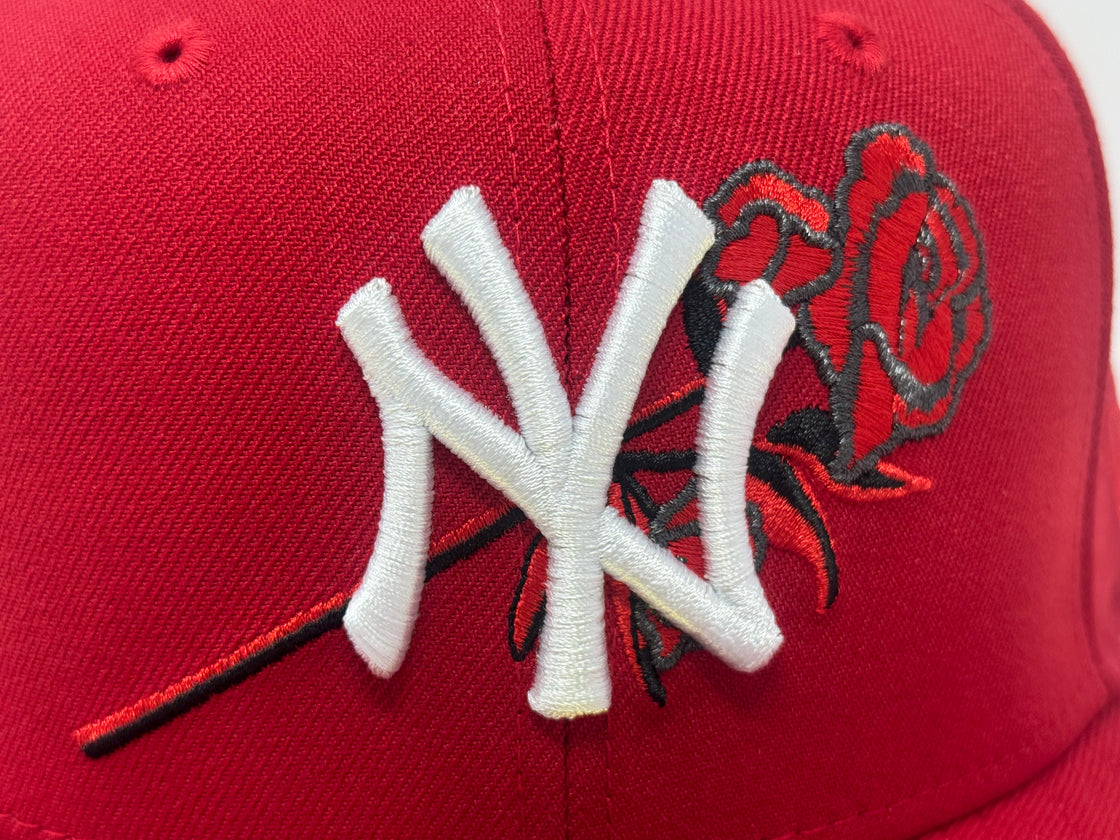New York Yankees 1999 World Series Floral Logo Fitted Hat-Red