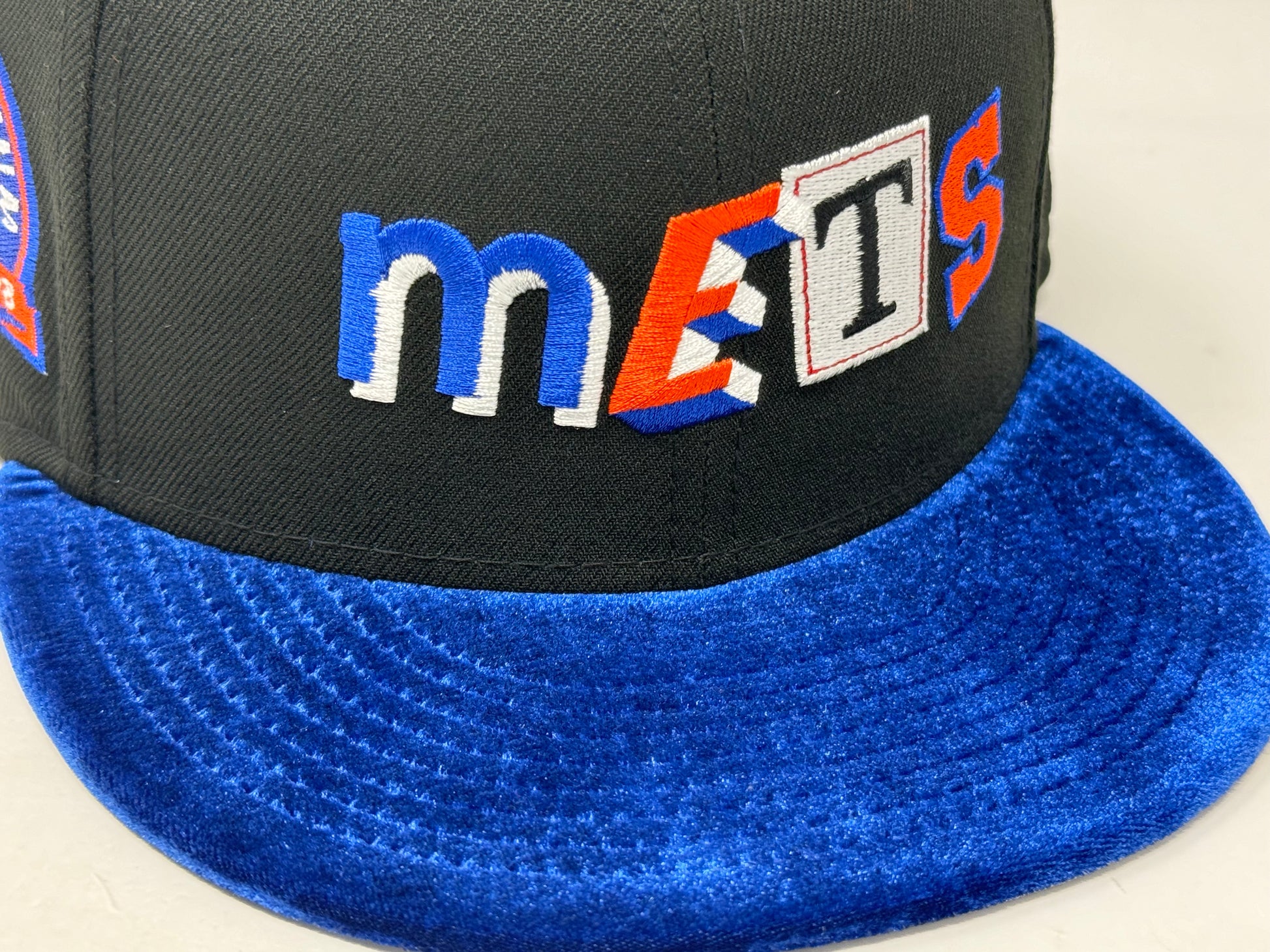 New York Mets 1964-2008 Shea Stadium Ransom Note Royal Velvet Visor New Era Fitted Hat