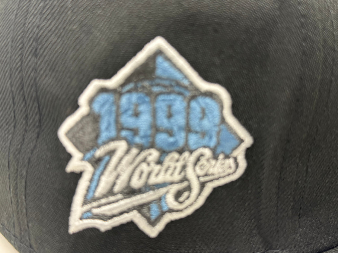 New York Yankees 1999 World Series Floral Logo Fitted Hat-Black Sky