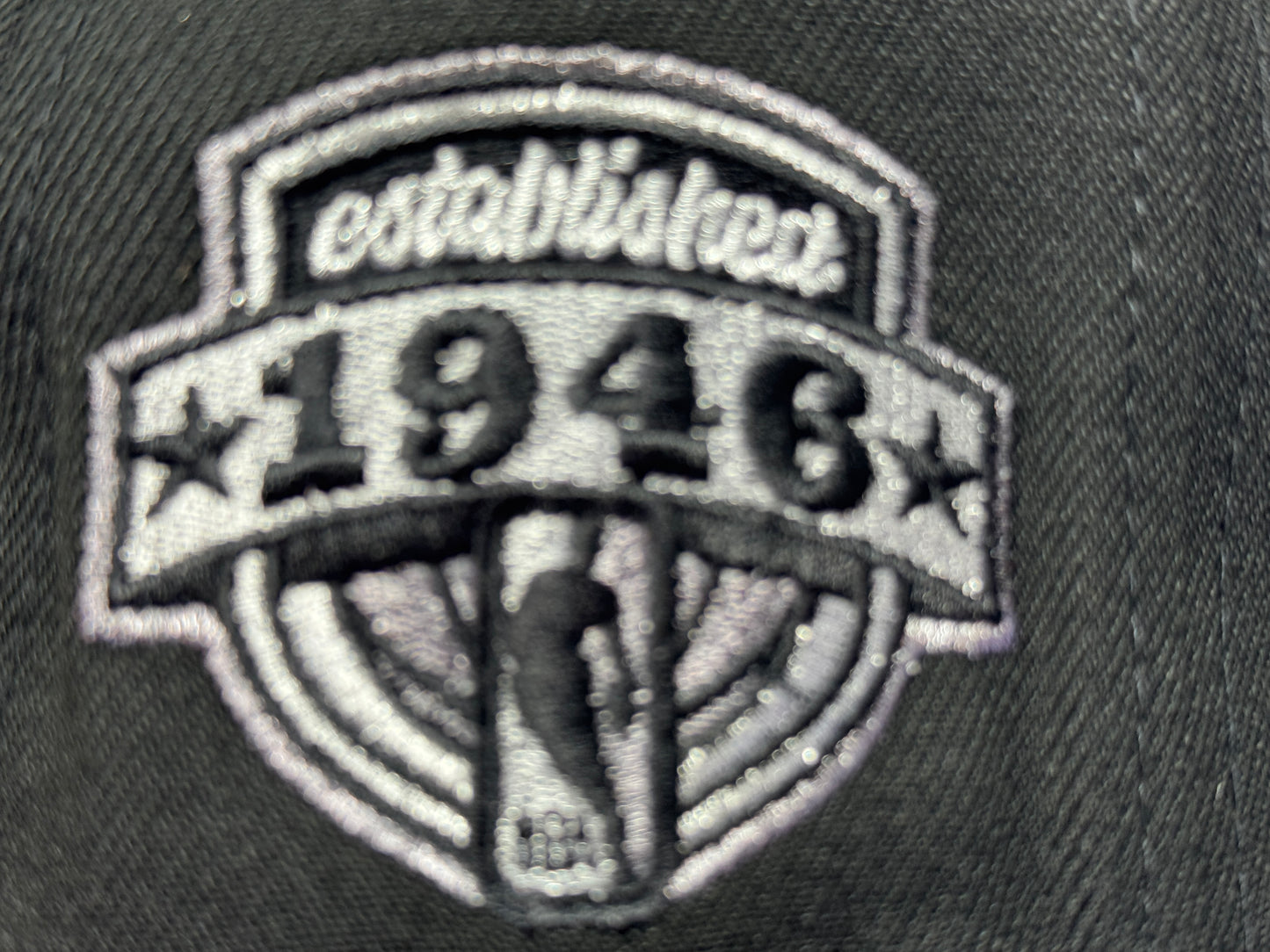 New York Knicks 1946 Established Metallic silver Logo Fitted Hat