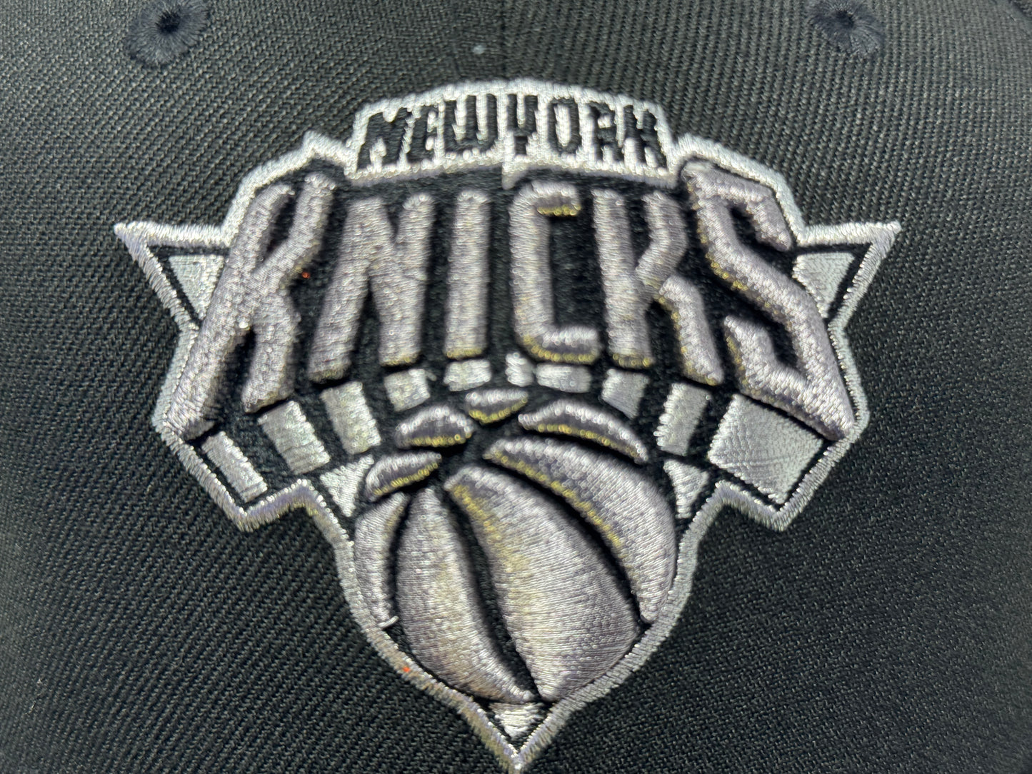 New York Knicks 1946 Established Metallic silver Logo Fitted Hat