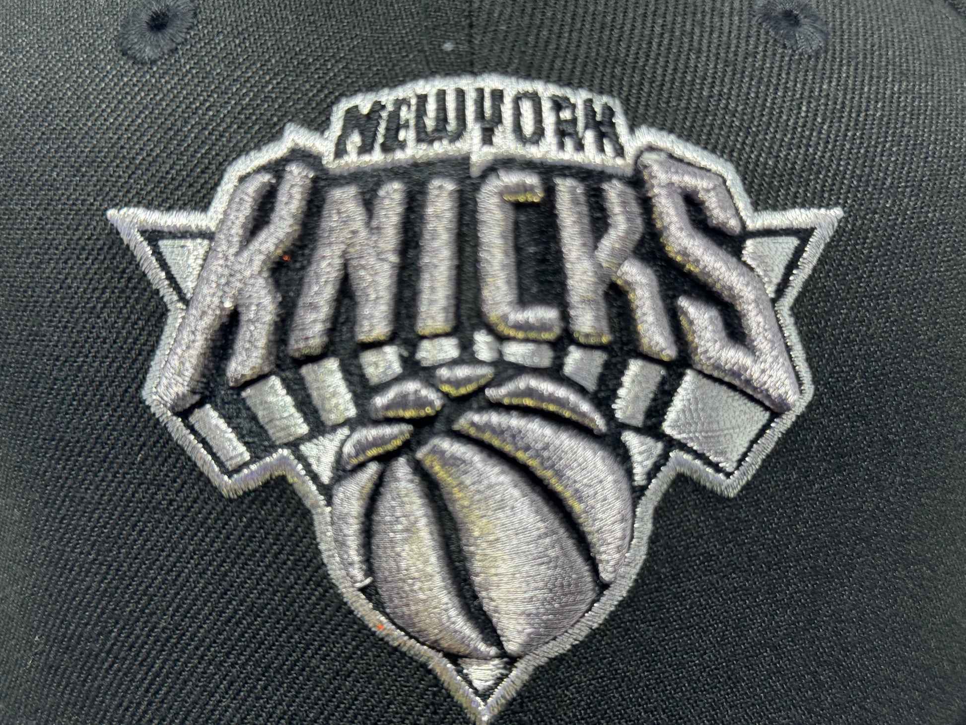 New York Knicks 1946 Established Metallic silver Logo Fitted Hat