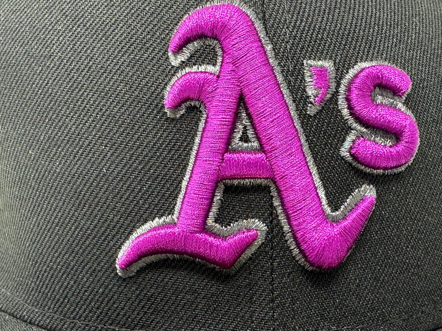 Oakland Athletics 1989 World Series Fusion Purple  Brim Fitted Hat-Black