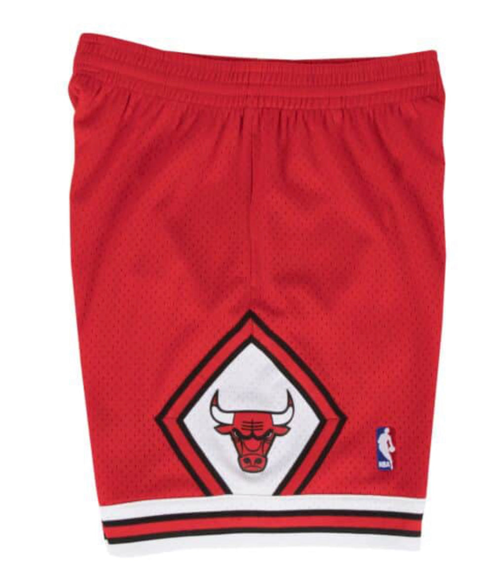 Chicago Bulls Road 1997-98 Swingman Shorts