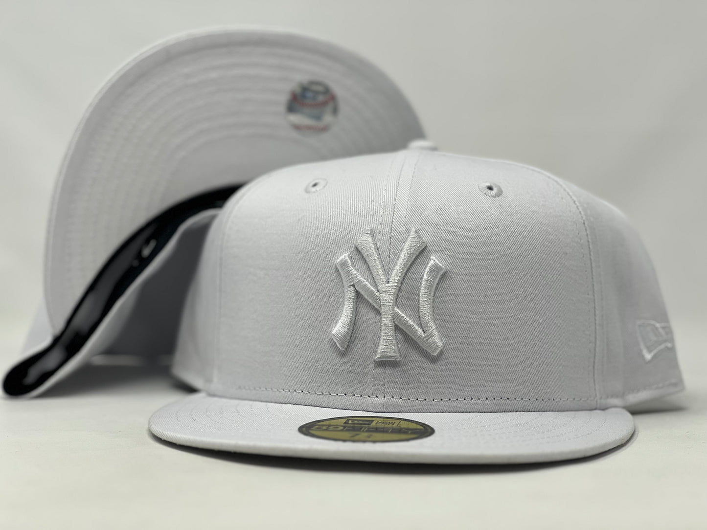 NEW YORK YANKEES ALL WHITE NEW ERA FITTED HAT