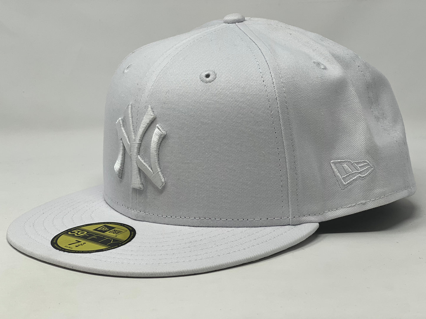 NEW YORK YANKEES ALL WHITE NEW ERA FITTED HAT
