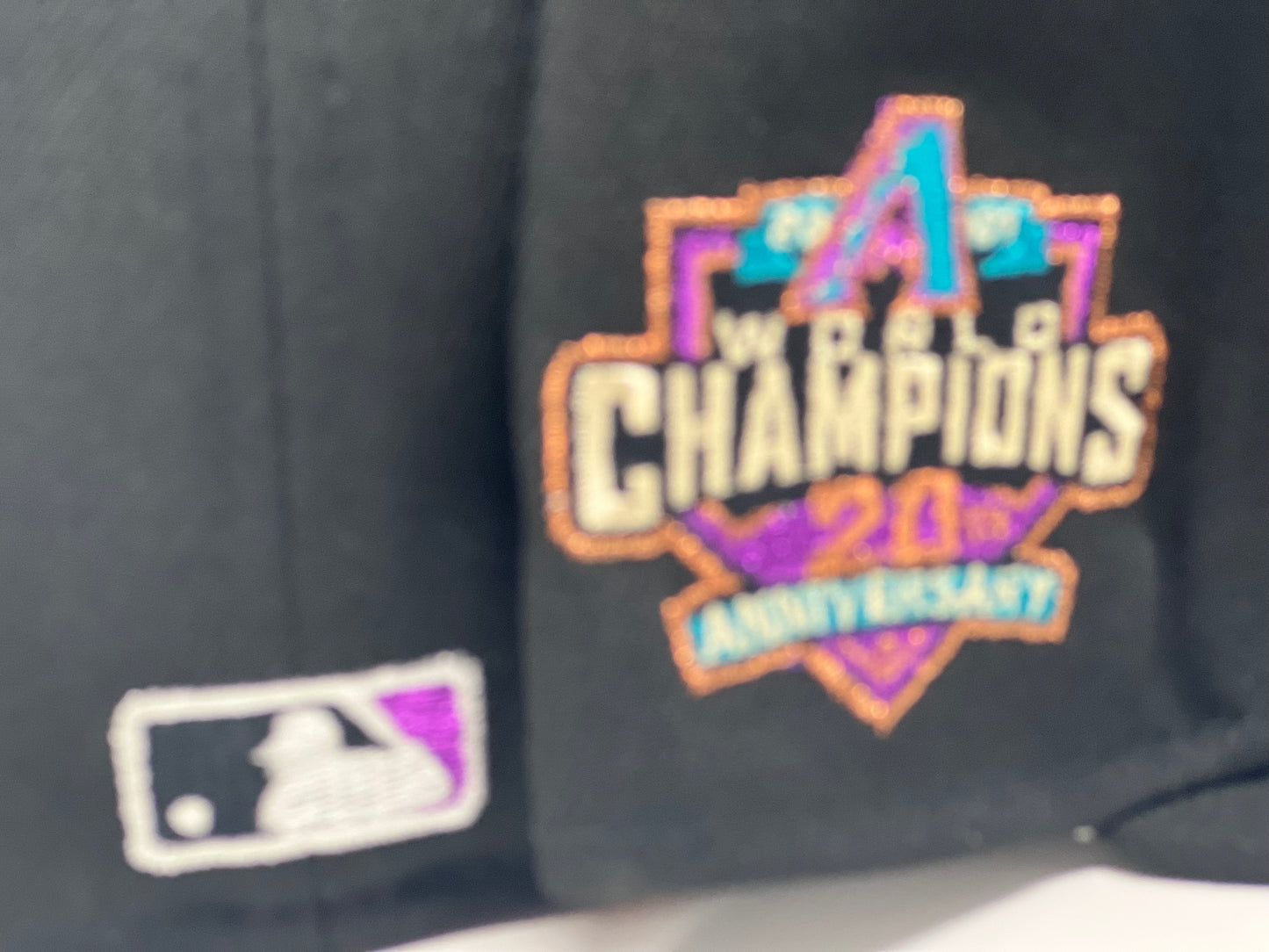 ARIZONA DIAMONDBACKS 2001 WORLD CHAMPIONS GREEN BRIM NEW ERA FITTED HAT