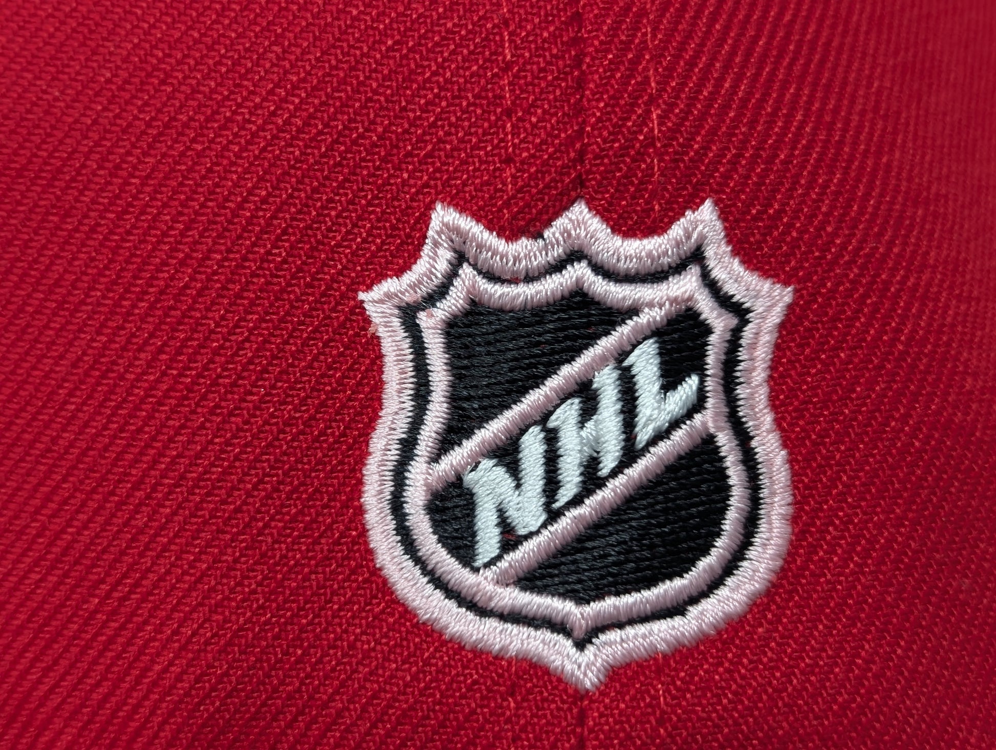 Chicago Blackhawks Pink Brim NHL New Era Fitted Hats