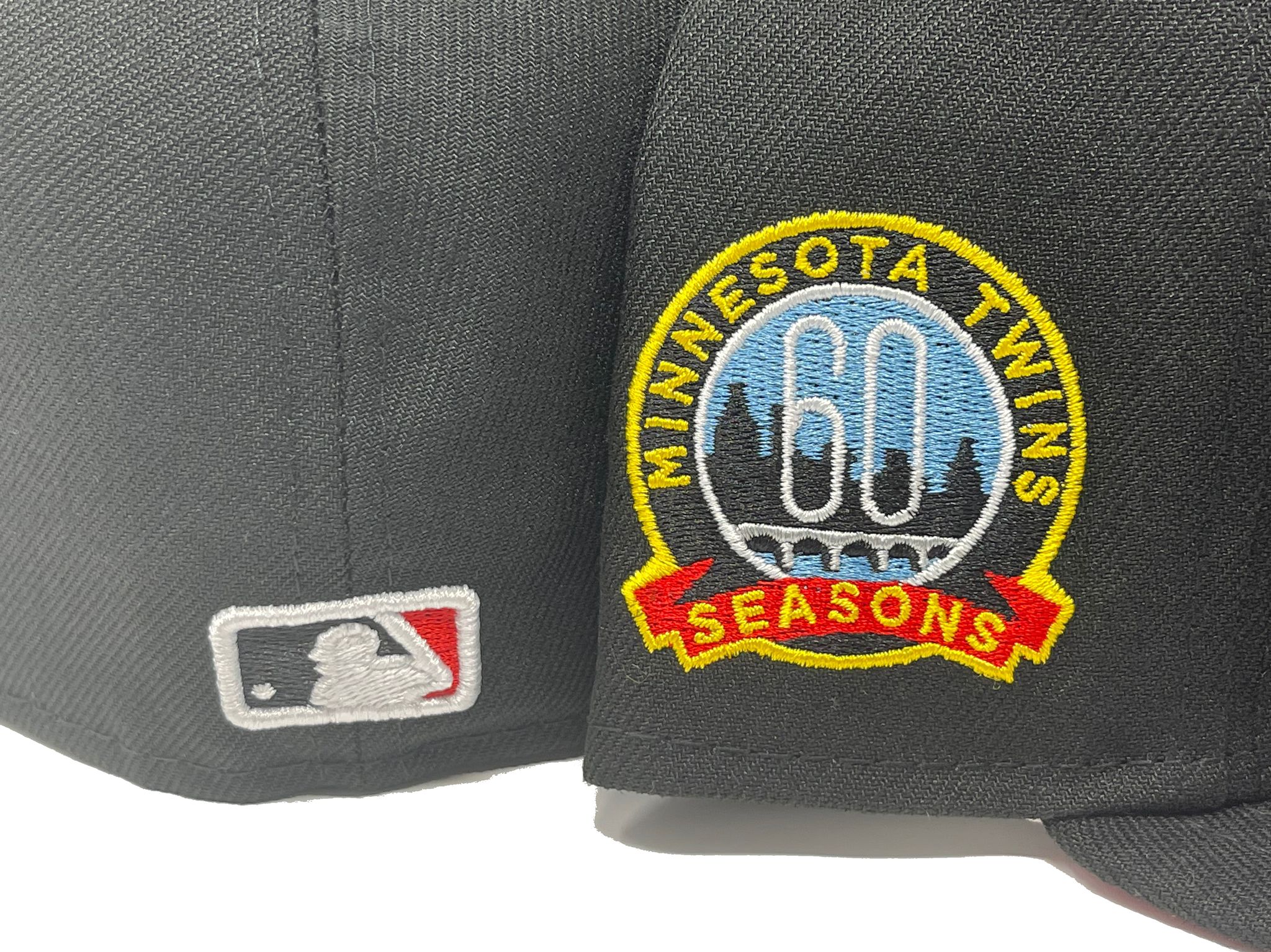 New Era Minnesota Twins Sangria 60th Anniversary Patch M Hat Club Exclusive  59Fifty Fitted Hat Cardinal/Royal Men's - SS22 - US