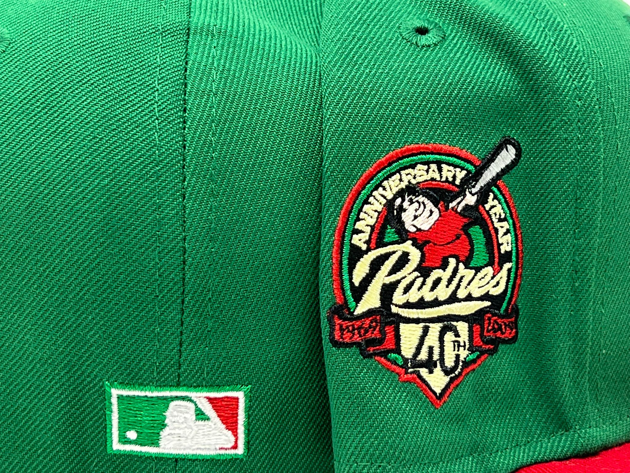 MLB San Diego Padres Baseball SGA Button Up Jersey 40th Anniversary *Size  XL