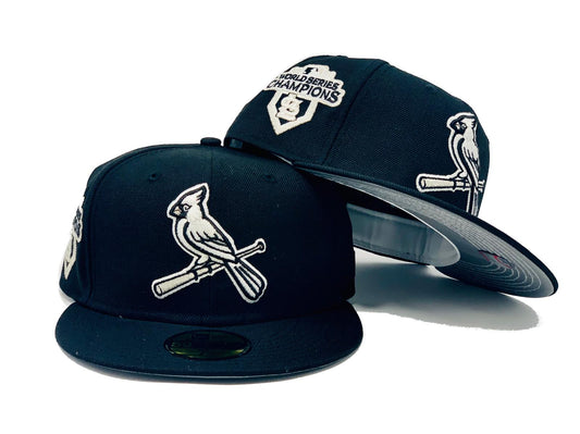 ST. LOUIS CARDINALS 2011 WORLD SERIES CHAMPIONS BLACK 3M REFLECTIVE BRIM "GLOW IN THE DARK"  NEW ERA FITTED HAT TO MATCH JORDAN RETRO 11 JUBILEE 25 ANNIVERSARY