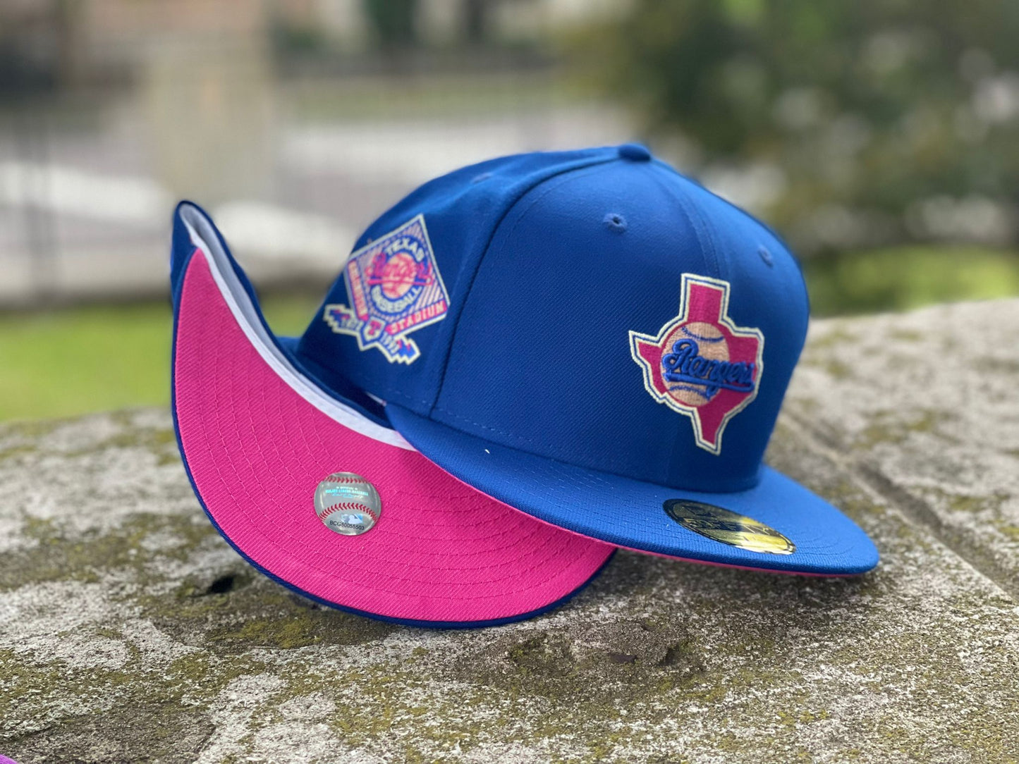 TEXAS RANGERS ARLINGTION STADIUM FUSION PINK BRIM NEW ERA FITTED HAT
