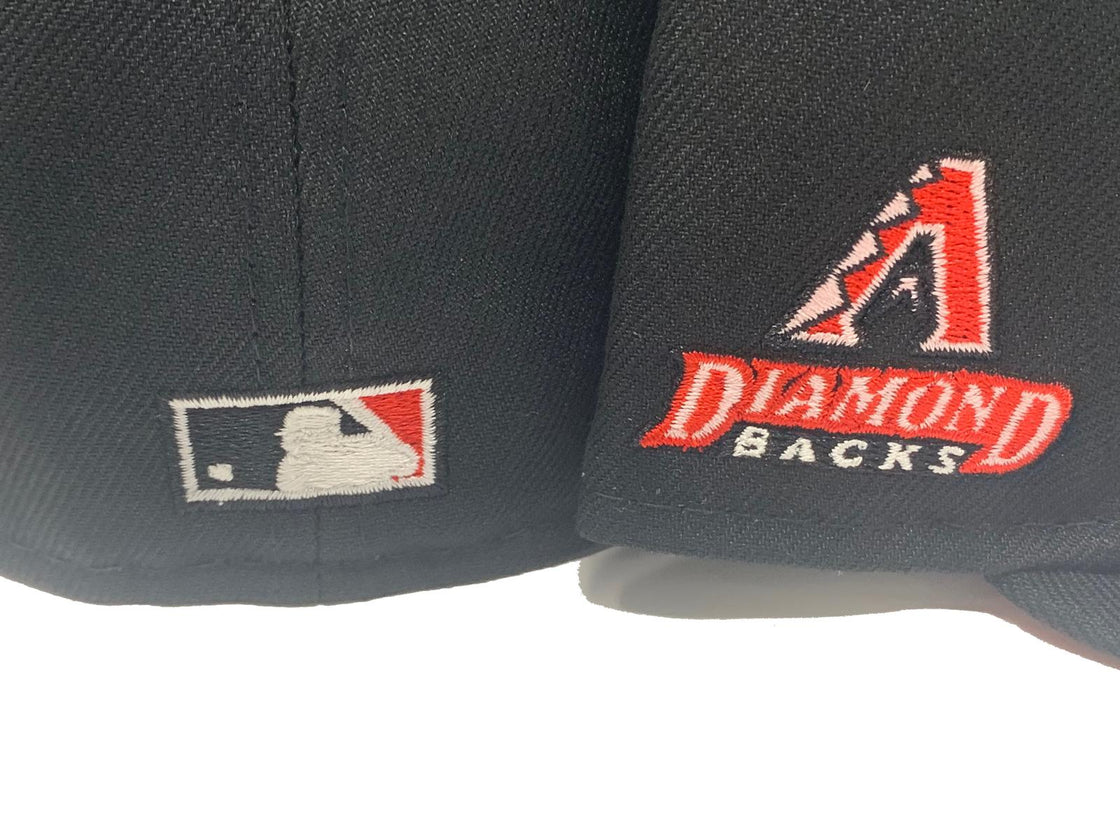 ARIZONA DIAMONDBACKS BLACK RED BRIM NEW ERA FITTED HAT