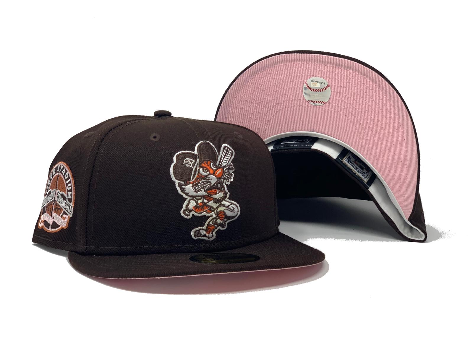 Detroit Tigers Fitted Hat Size 7 3/4 (brown/pink)