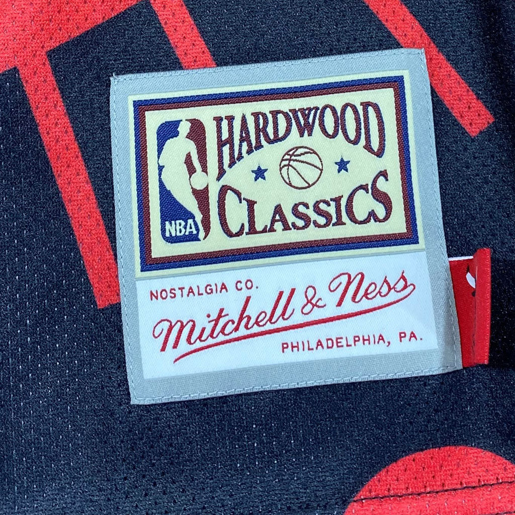 MITCHELL AND NESS CHICAGO BULLS BIG FACE BASKETBALL TOP