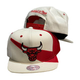 Mitchell and Ness NBA Pattern White / Red Chicago Bulls  Snapback