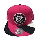 Mitchell and Ness NBA Visor Wave Brooklyn Nets pink Snapback Hat