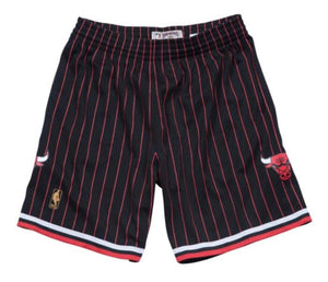 Mitchell+%26+Ness+Chicago+Bulls+1996+Black+Pin+Stripe+Swingman+Shorts+Size+Medium  for sale online