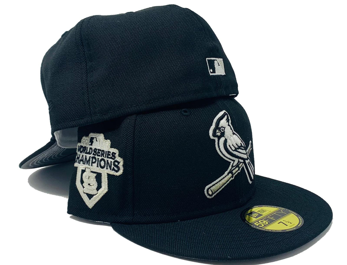 ST. LOUIS CARDINALS 2011 WORLD SERIES CHAMPIONS BLACK 3M REFLECTIVE BRIM "GLOW IN THE DARK"  NEW ERA FITTED HAT TO MATCH JORDAN RETRO 11 JUBILEE 25 ANNIVERSARY